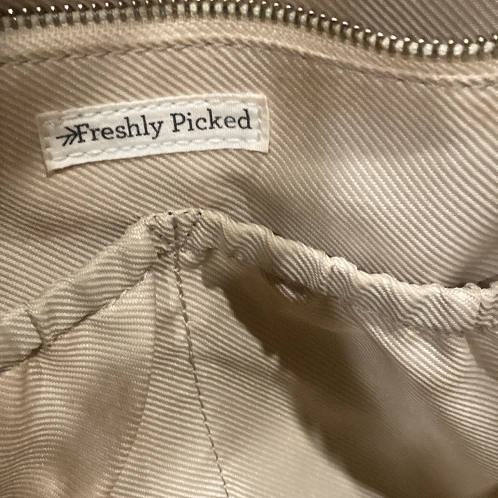 Freshly Picked Walnut Milano Large Woman's Tote - Picture 6 of 13